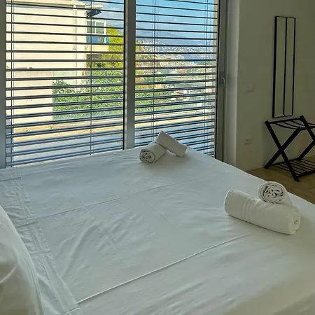 Mont Des Olives - Cap D'ail- App7 *